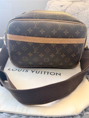 Louis Vuitton vintage Brown Monogram Canvas Reporter Bag with Vachetta Trim